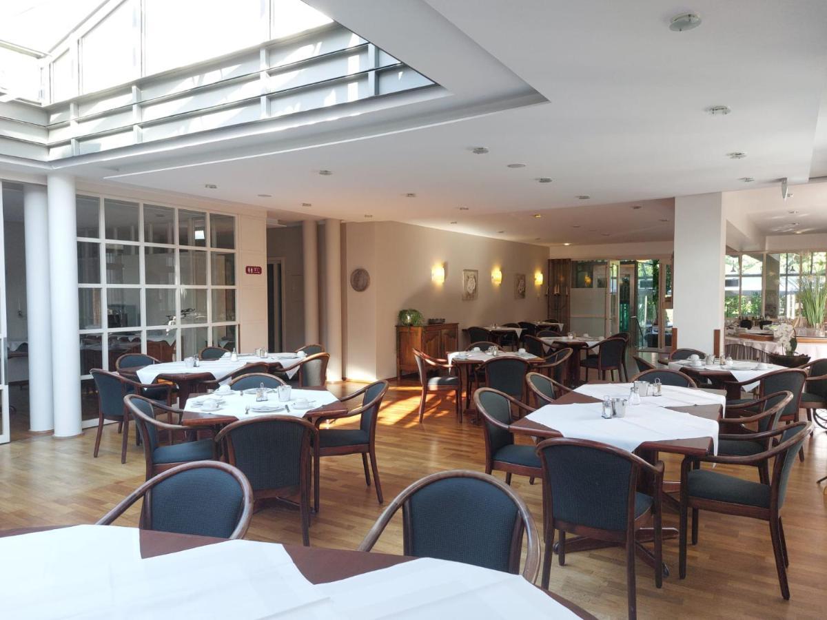 Goldener Stern Hotel *